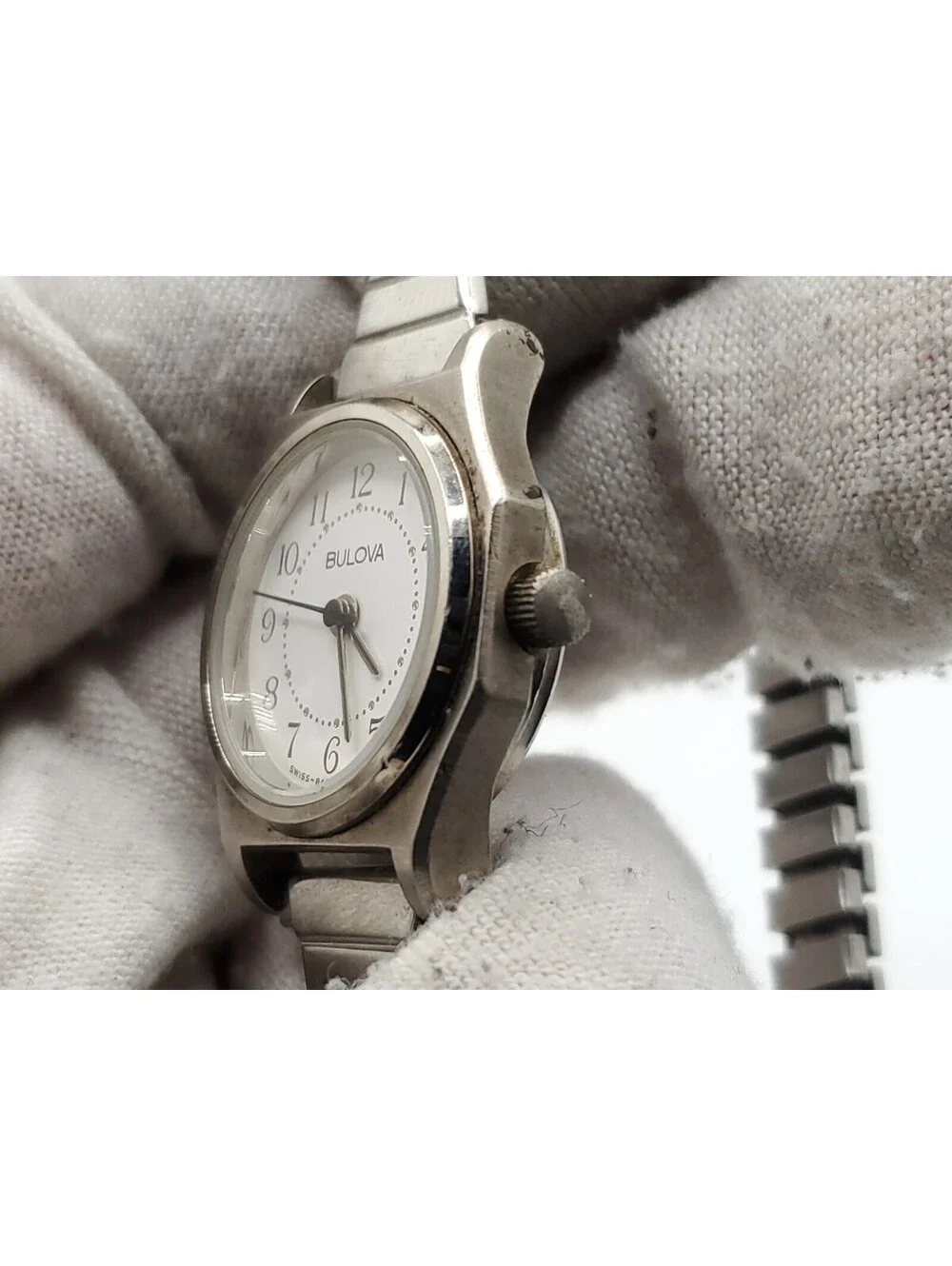 Vintage Bulova P4 Quarts Womens 22mm Watch New Battery White Dial Octagon Case